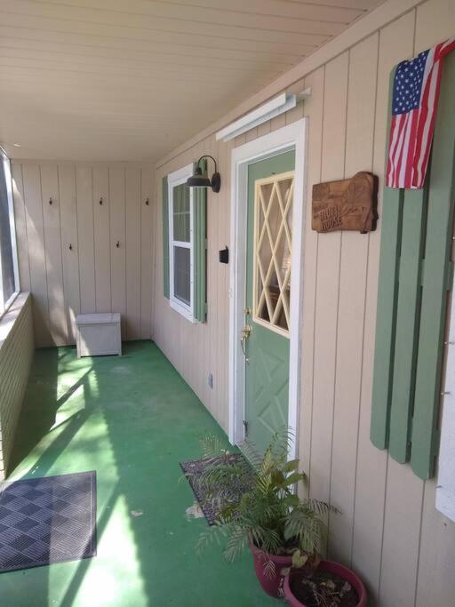 Huck'S Hideaway Near The Santa Fe River Fort White Exterior photo